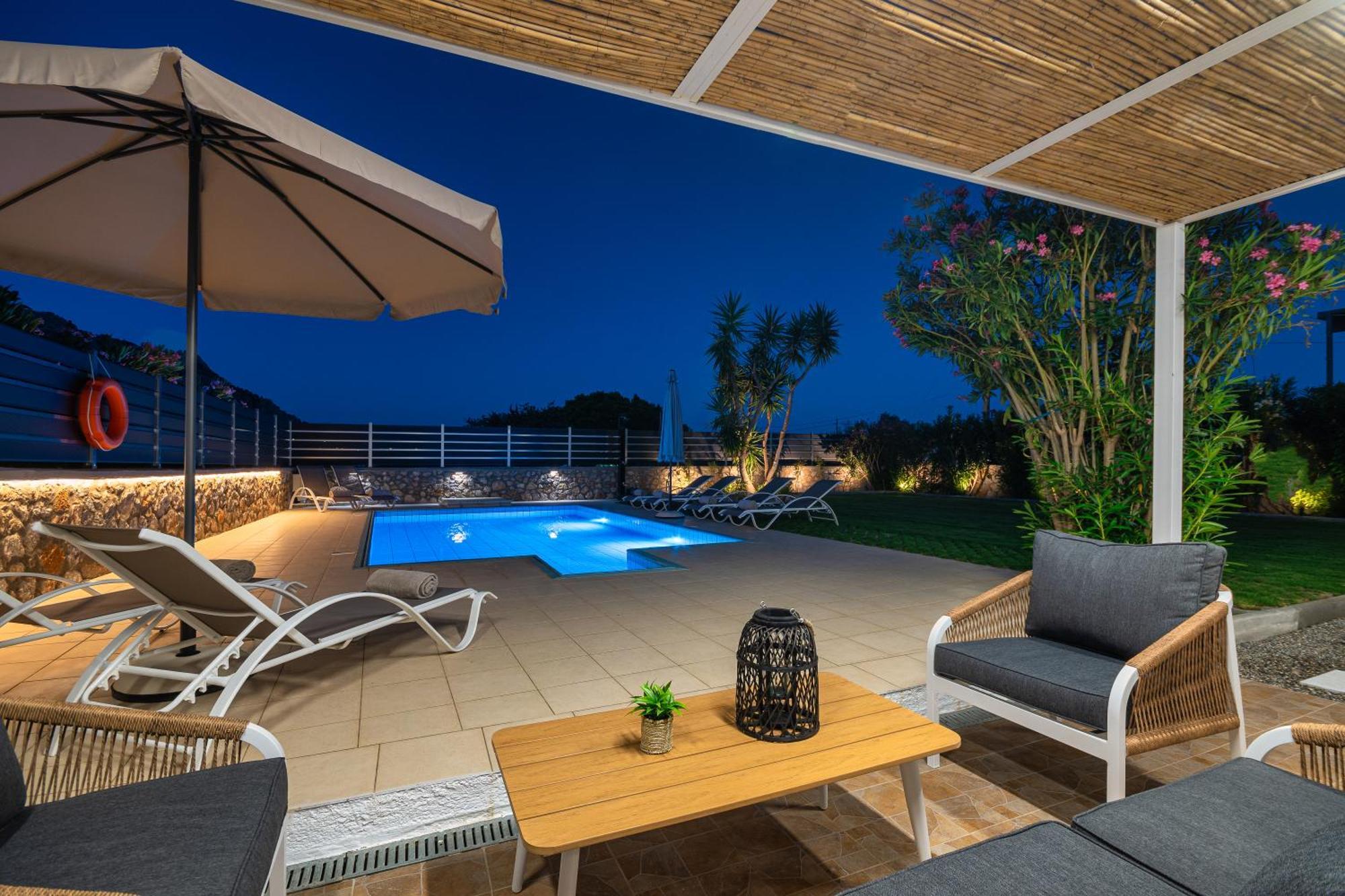 Villa Mariani II - In Lothiarika, Newly Renovated June 2024, Private Pool, Lindos 10 Min, Beach 120M Лардос Экстерьер фото