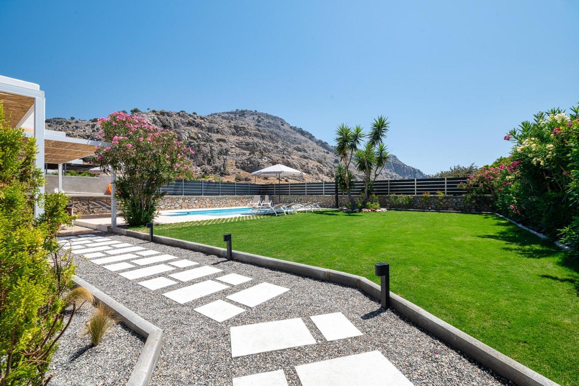 Villa Mariani II - In Lothiarika, Newly Renovated June 2024, Private Pool, Lindos 10 Min, Beach 120M Лардос Экстерьер фото