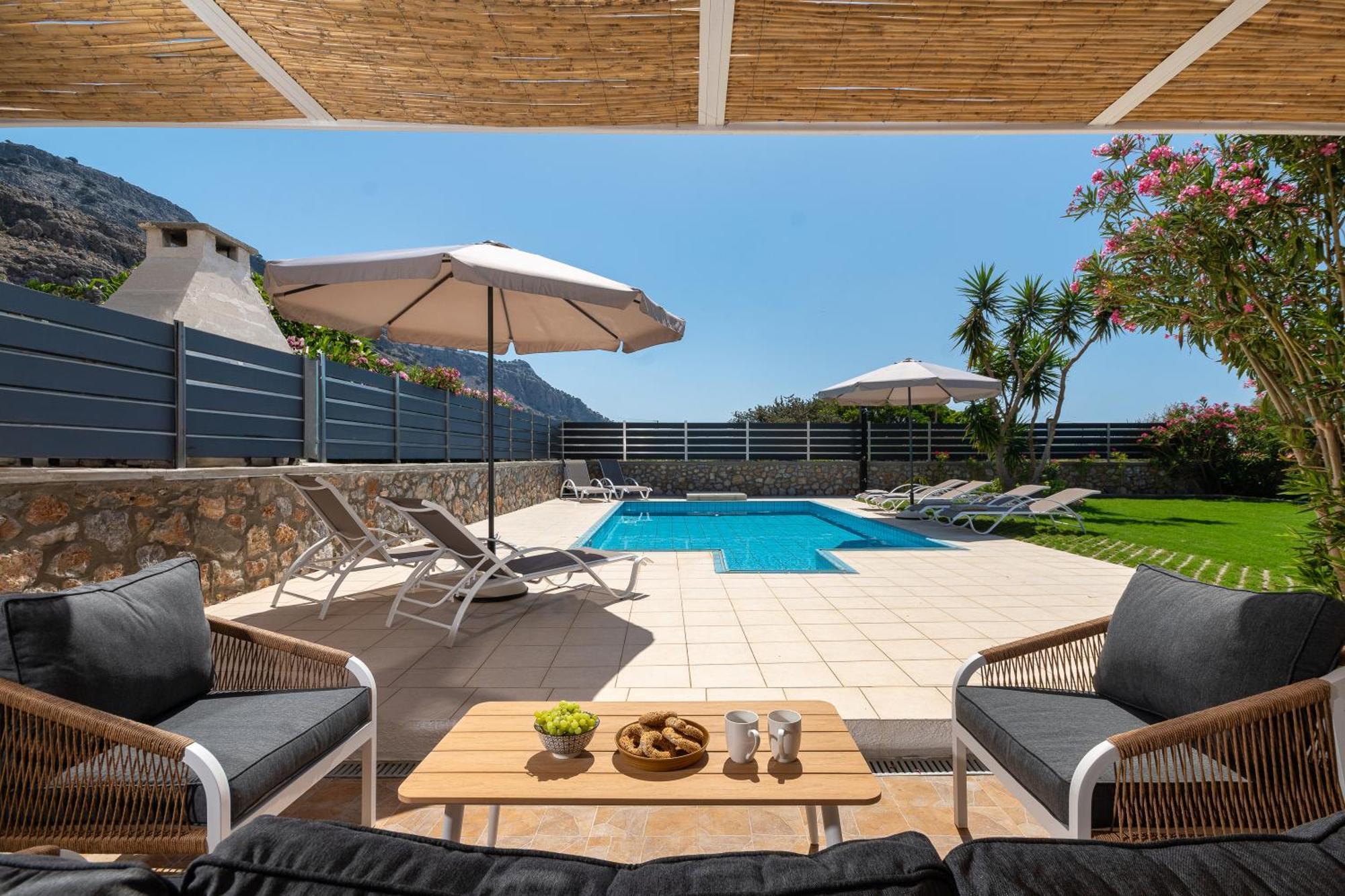 Villa Mariani II - In Lothiarika, Newly Renovated June 2024, Private Pool, Lindos 10 Min, Beach 120M Лардос Экстерьер фото